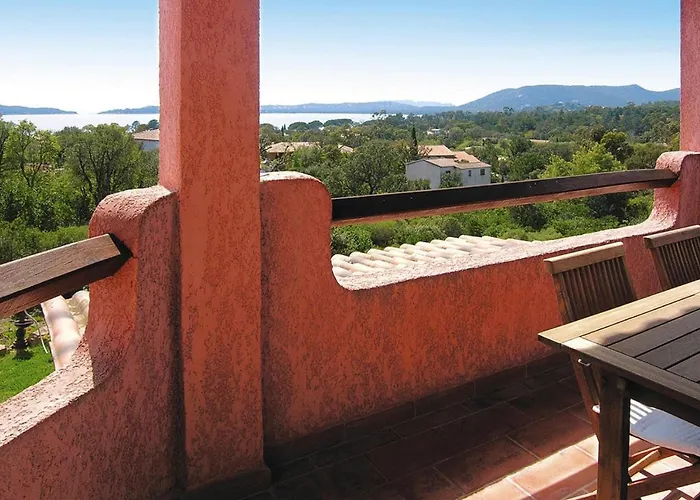 Near Pinarellu Bay *